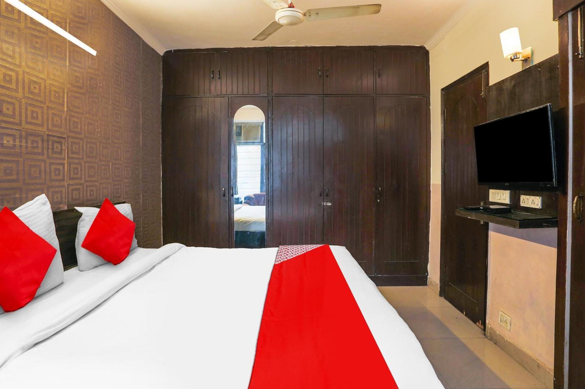 Hotel O Royal Galaxy New Delhi Luaran gambar