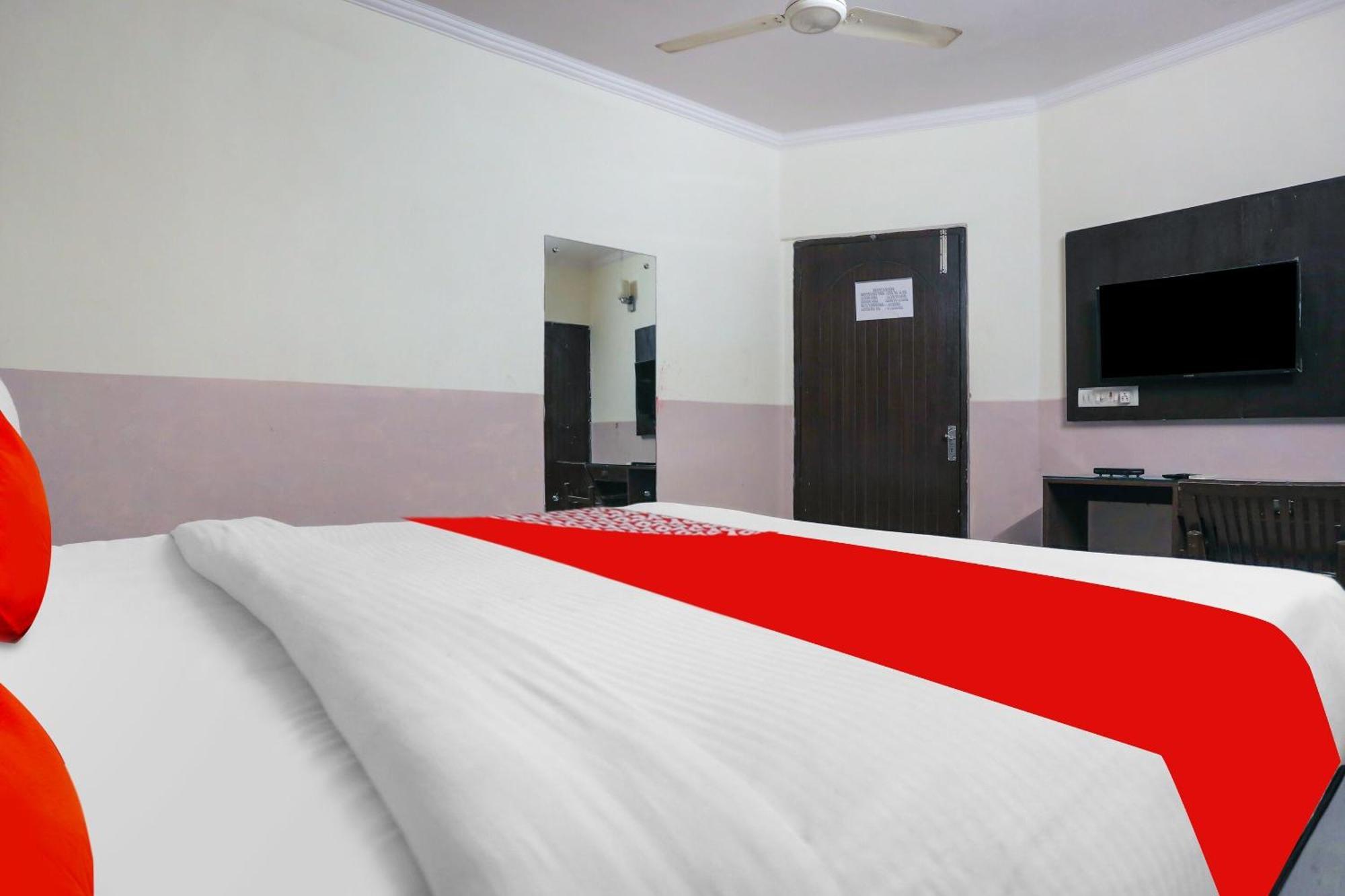 Hotel O Royal Galaxy New Delhi Luaran gambar