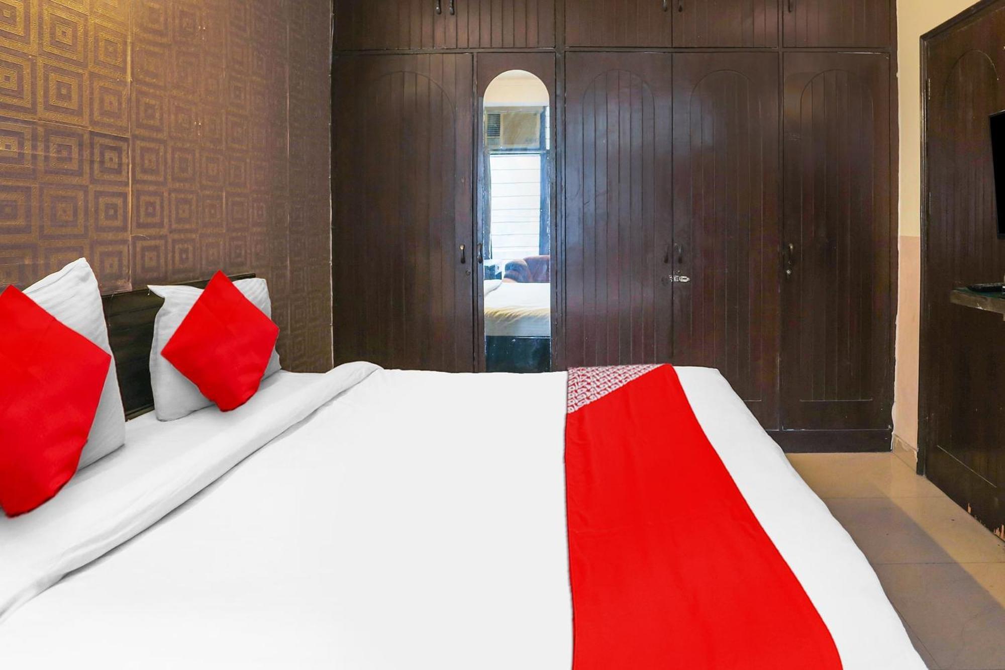 Hotel O Royal Galaxy New Delhi Luaran gambar